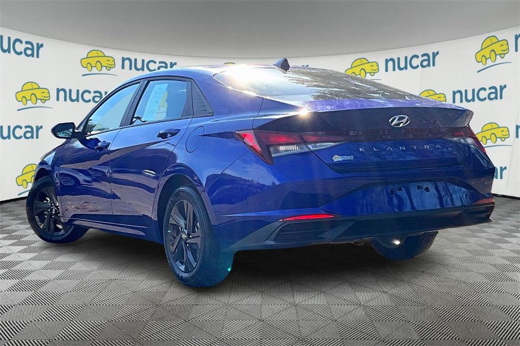 2023 Hyundai Elantra SEL - Photo 4