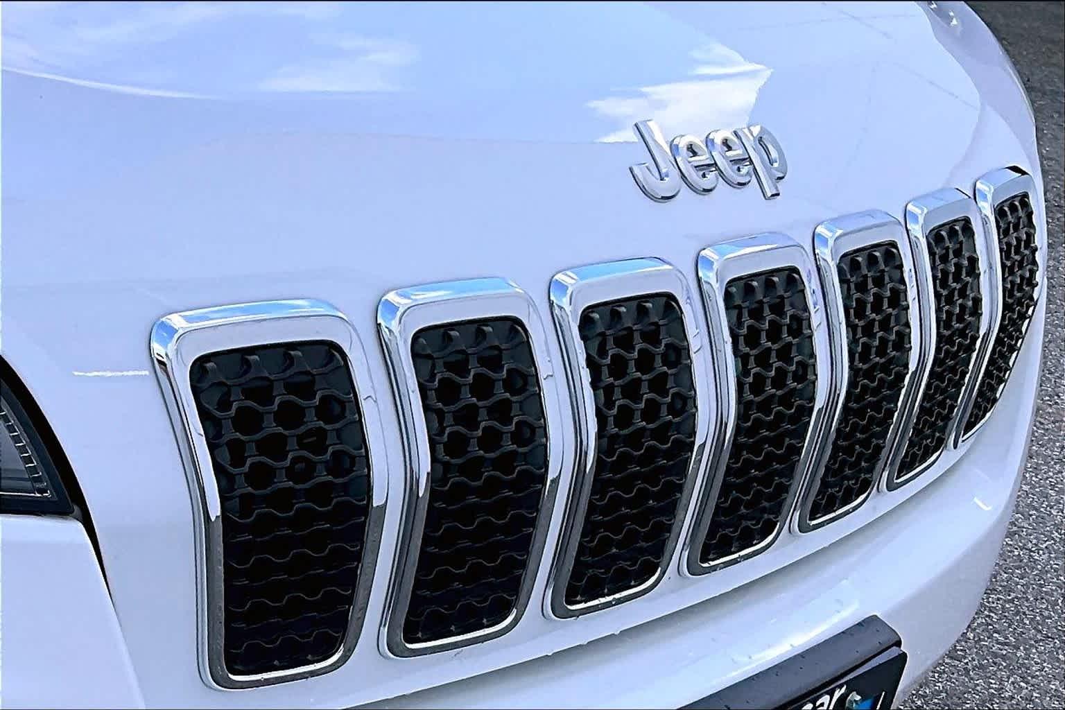 2022 Jeep Cherokee Latitude Lux - Photo 33