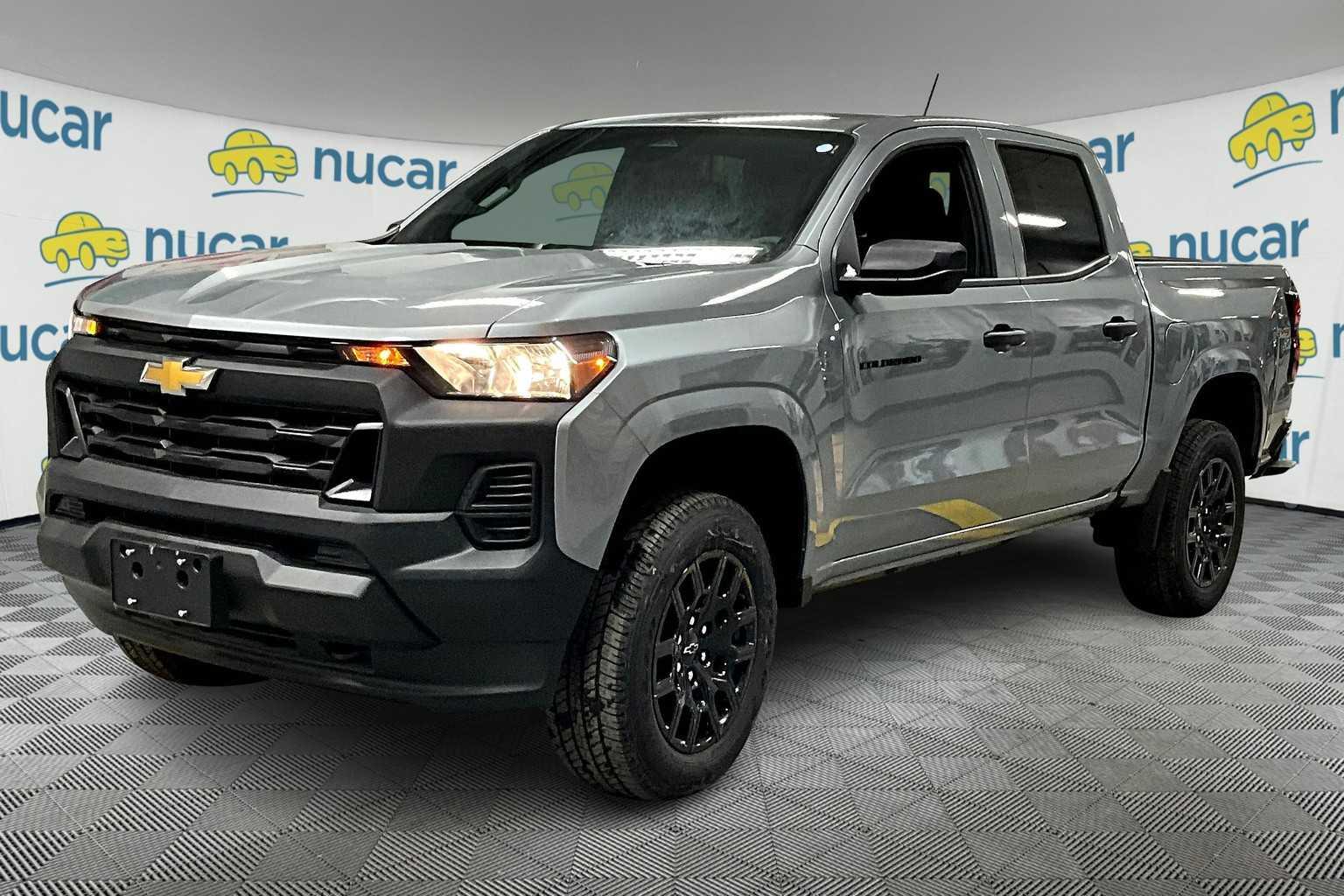 2025 Chevrolet Colorado 4WD Work Truck - Photo 4