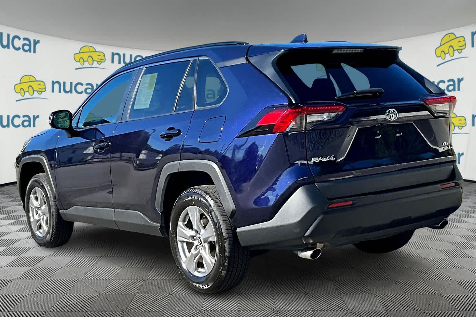 2022 Toyota RAV4 XLE - Photo 4