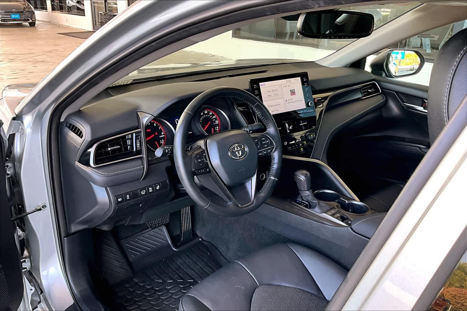 2023 Toyota Camry XSE - Photo 8