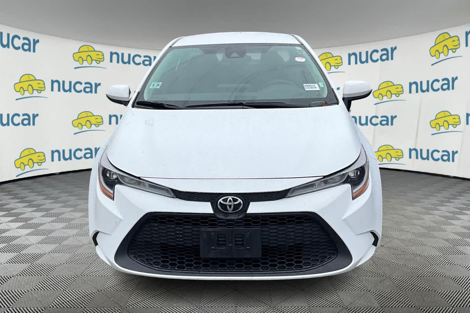 2022 Toyota Corolla LE - Photo 2