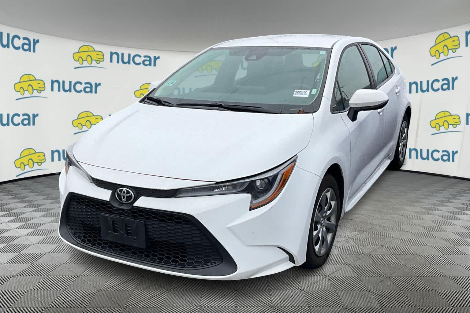 2022 Toyota Corolla LE - Photo 3