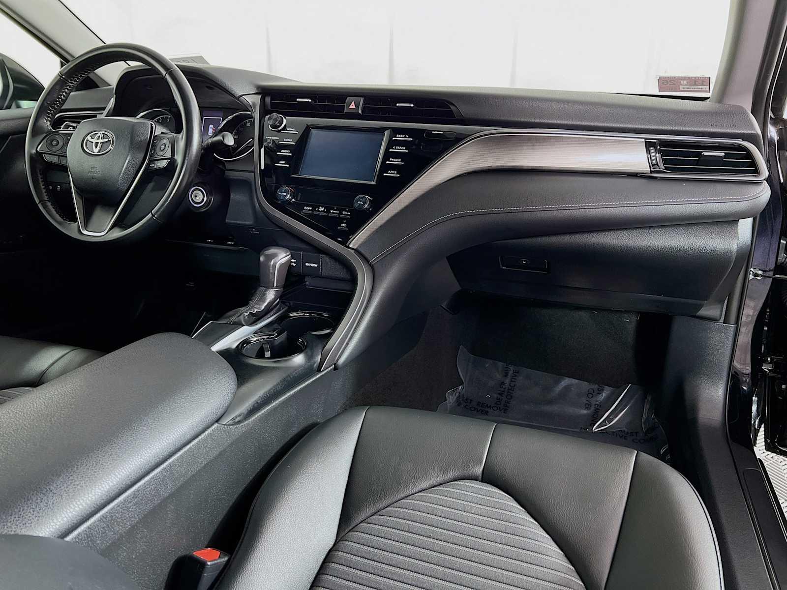 2019 Toyota Camry SE - Photo 27