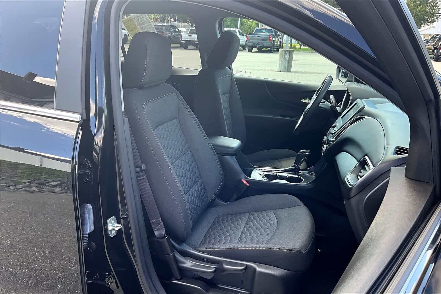 2021 Chevrolet Equinox LT - Photo 11