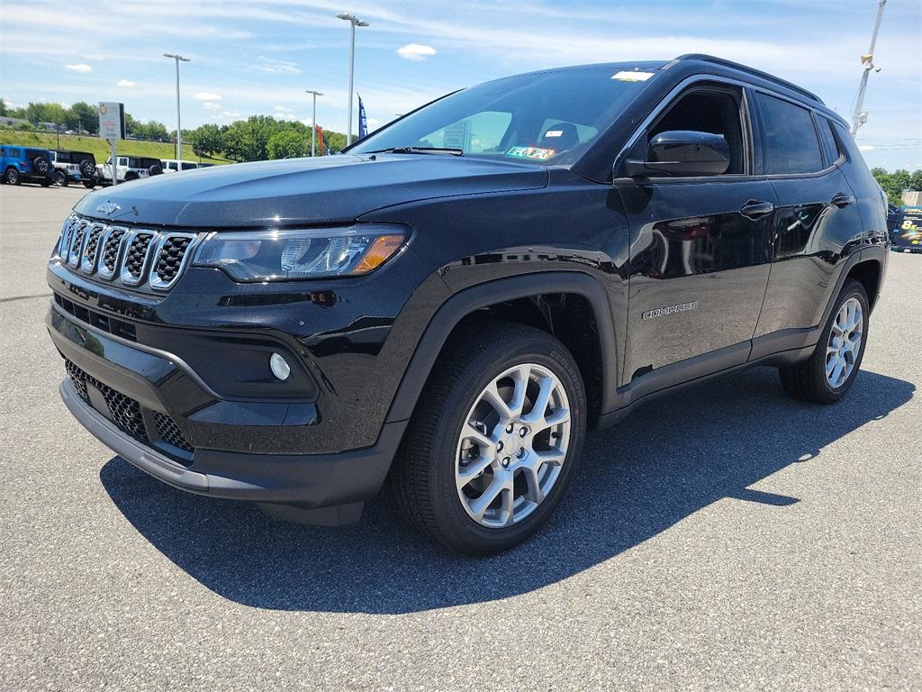 2024 Jeep Compass Latitude Lux - Photo 2