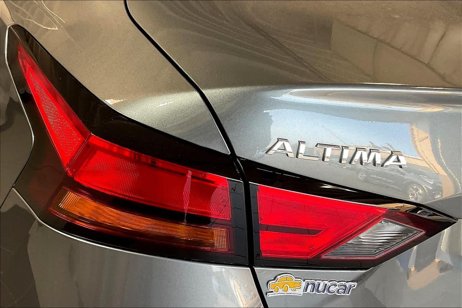 2020 Nissan Altima 2.5 SR - Photo 34