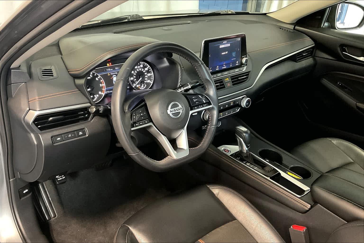 2020 Nissan Altima 2.5 SR - Photo 9