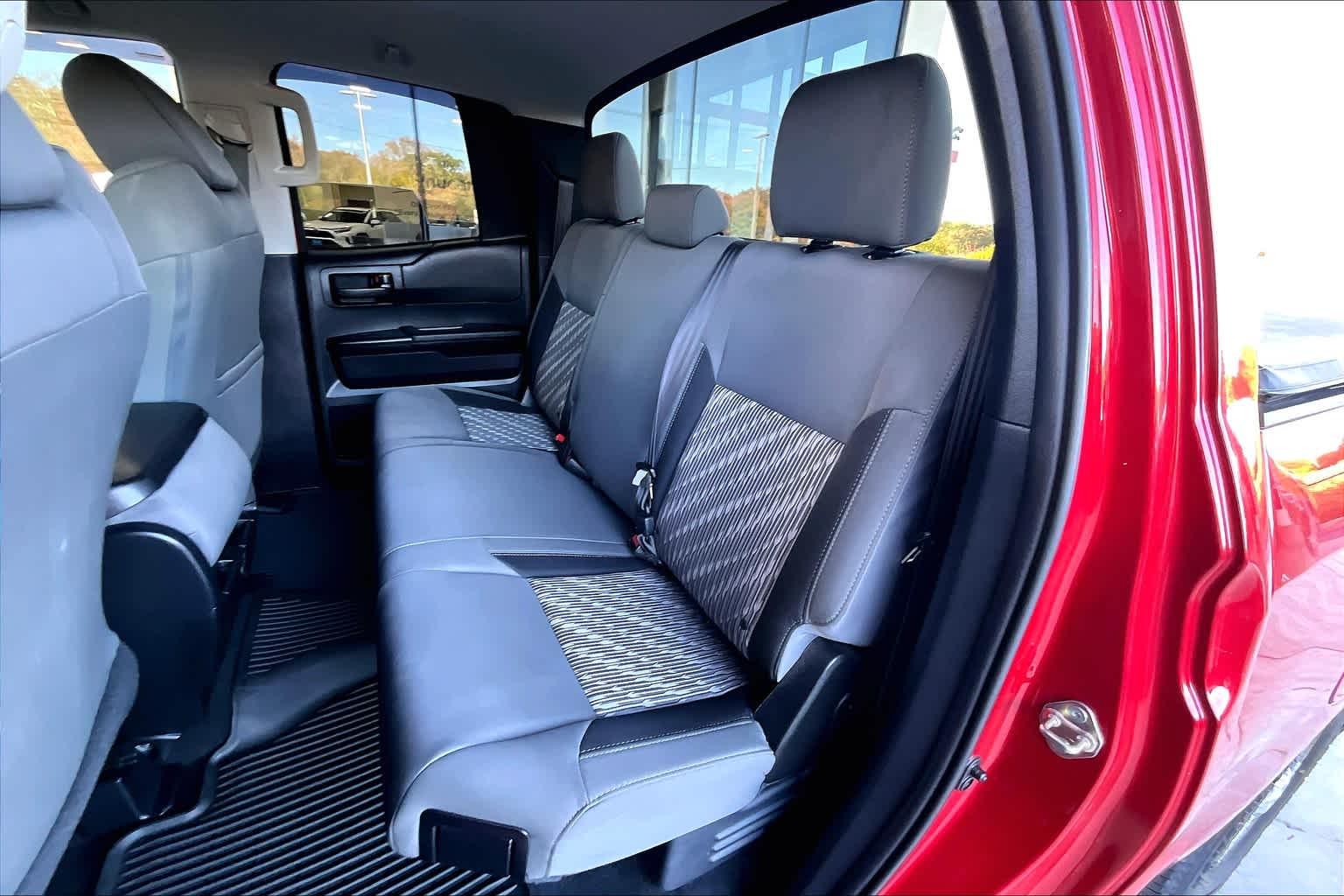 2019 Toyota Tundra SR Double Cab 6.5 Bed 4.6L - Photo 15