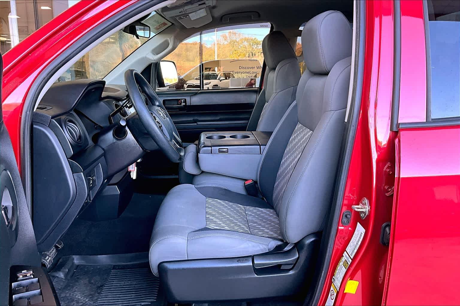 2019 Toyota Tundra SR Double Cab 6.5 Bed 4.6L - Photo 10