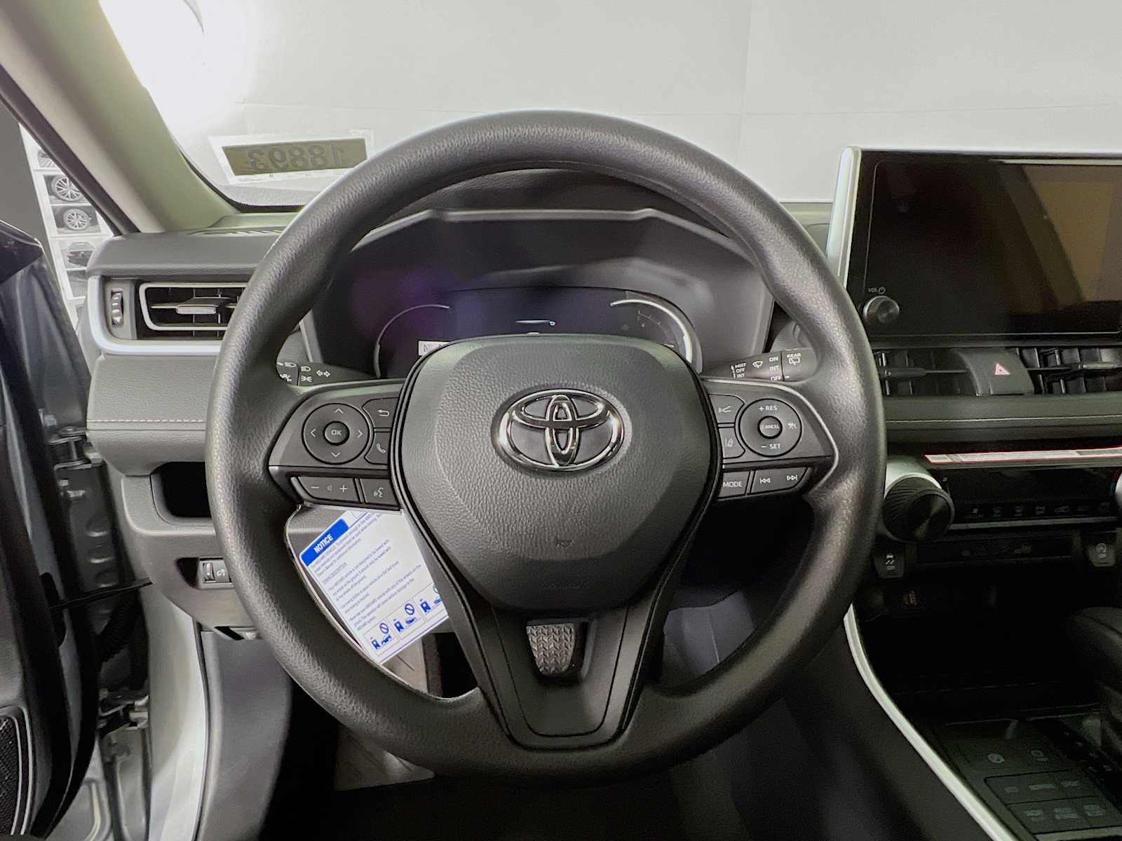 2025 Toyota RAV4 LE - Photo 7