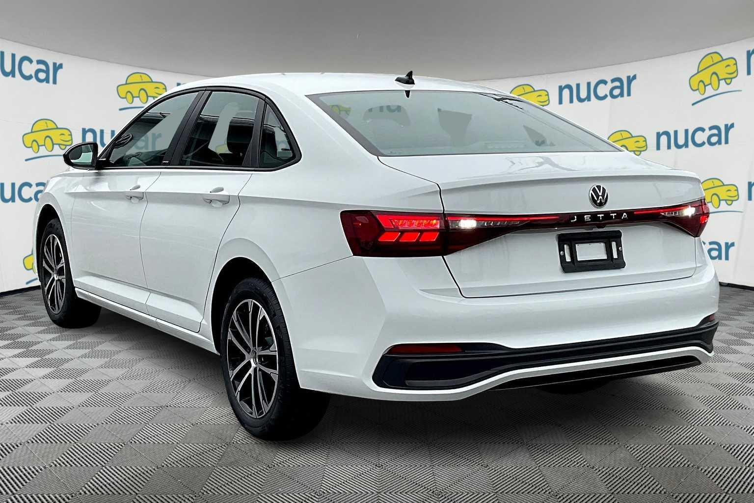 2025 Volkswagen Jetta Sport - Photo 5