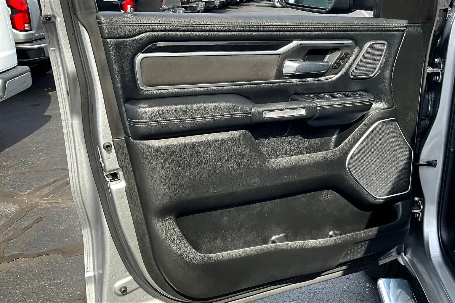 2019 Ram 1500 Laramie 4x4 Crew Cab 57 Box - Photo 9