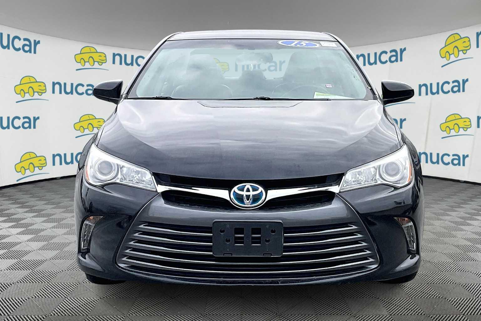 2015 Toyota Camry Hybrid XLE - Photo 2