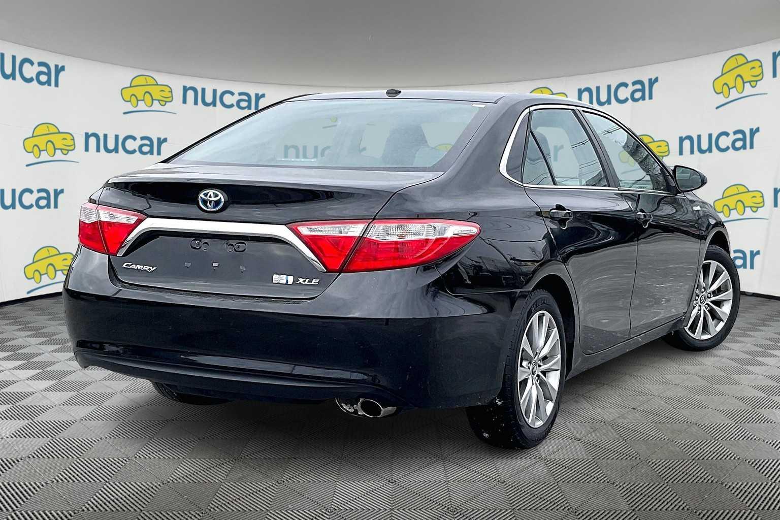 2015 Toyota Camry Hybrid XLE - Photo 6