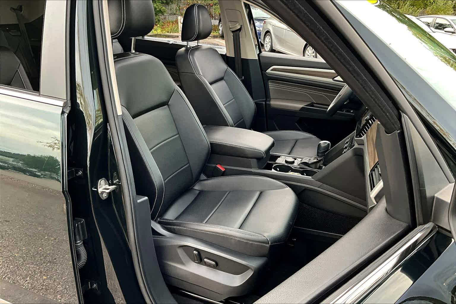 2021 Volkswagen Atlas 3.6L V6 SEL - Photo 11