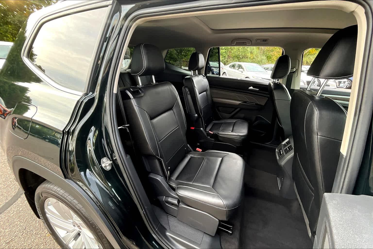 2021 Volkswagen Atlas 3.6L V6 SEL - Photo 16