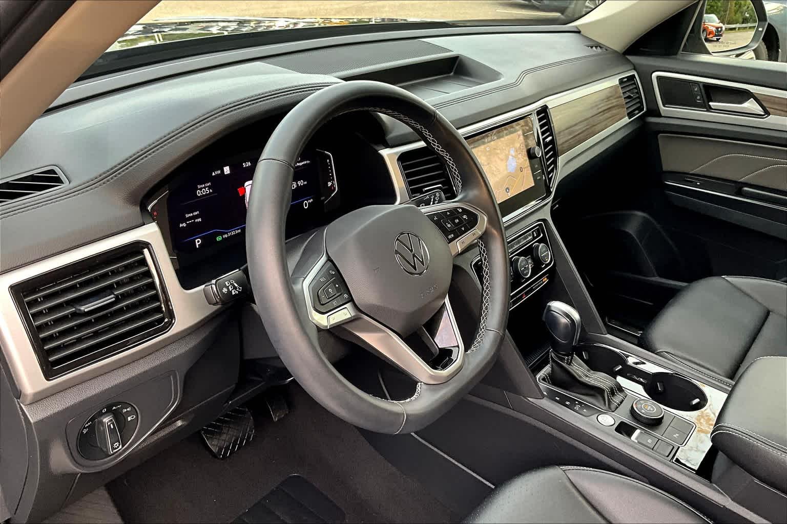 2021 Volkswagen Atlas 3.6L V6 SEL - Photo 8