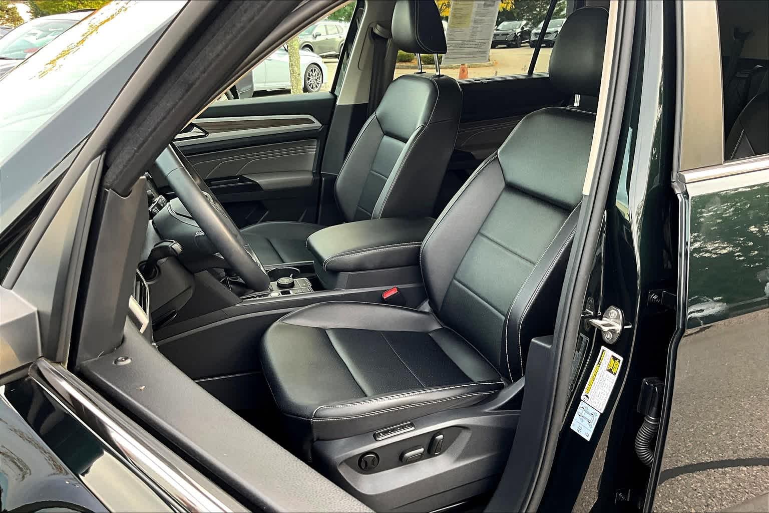 2021 Volkswagen Atlas 3.6L V6 SEL - Photo 10