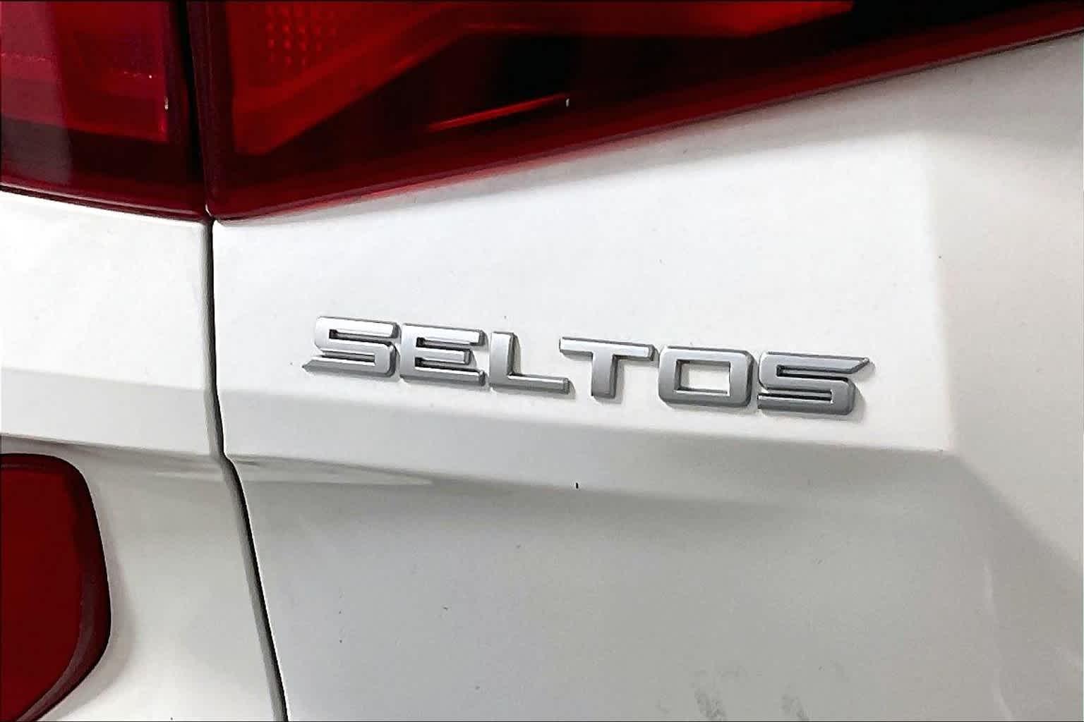 2022 Kia Seltos LX - Photo 28