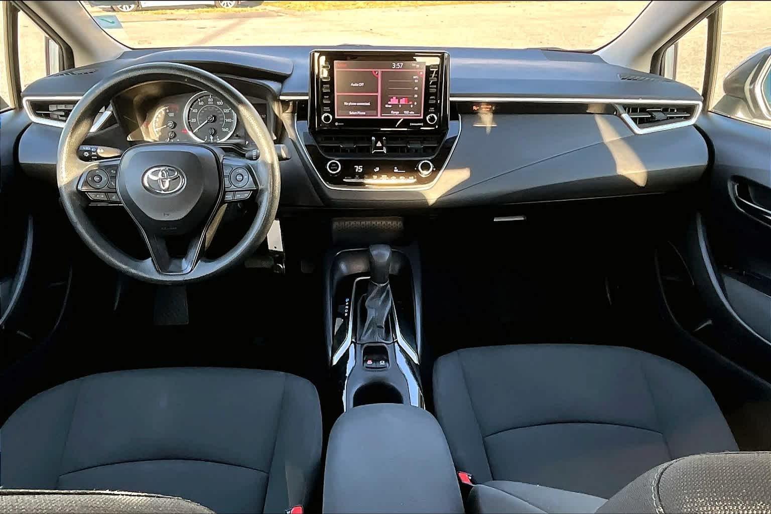 2022 Toyota Corolla LE - Photo 21