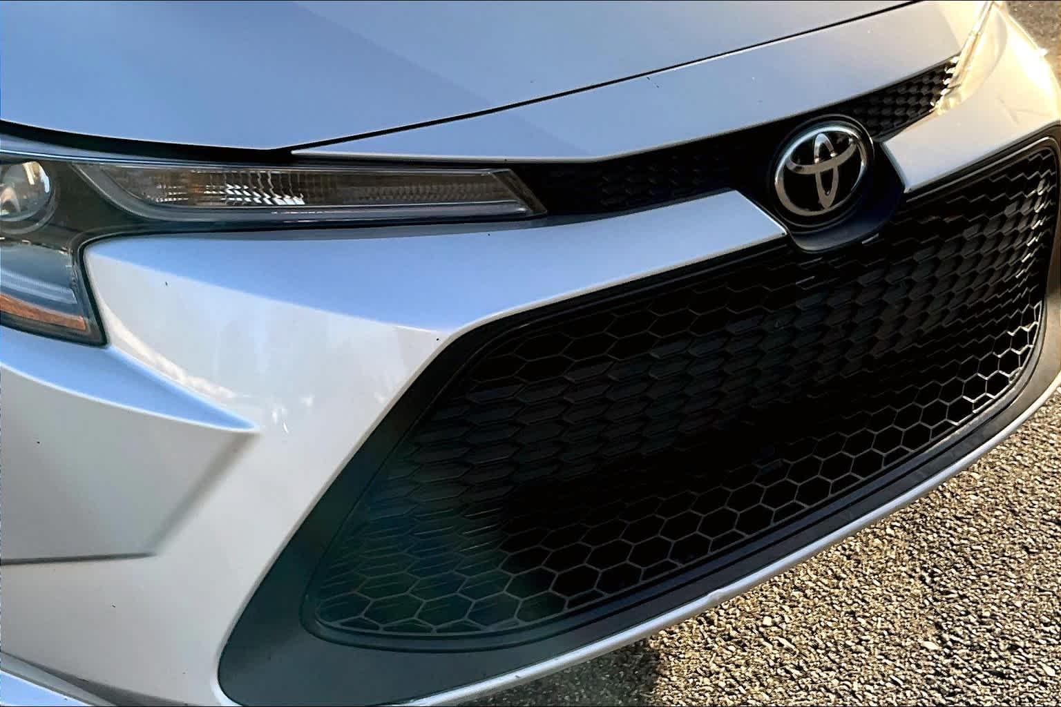 2022 Toyota Corolla LE - Photo 31