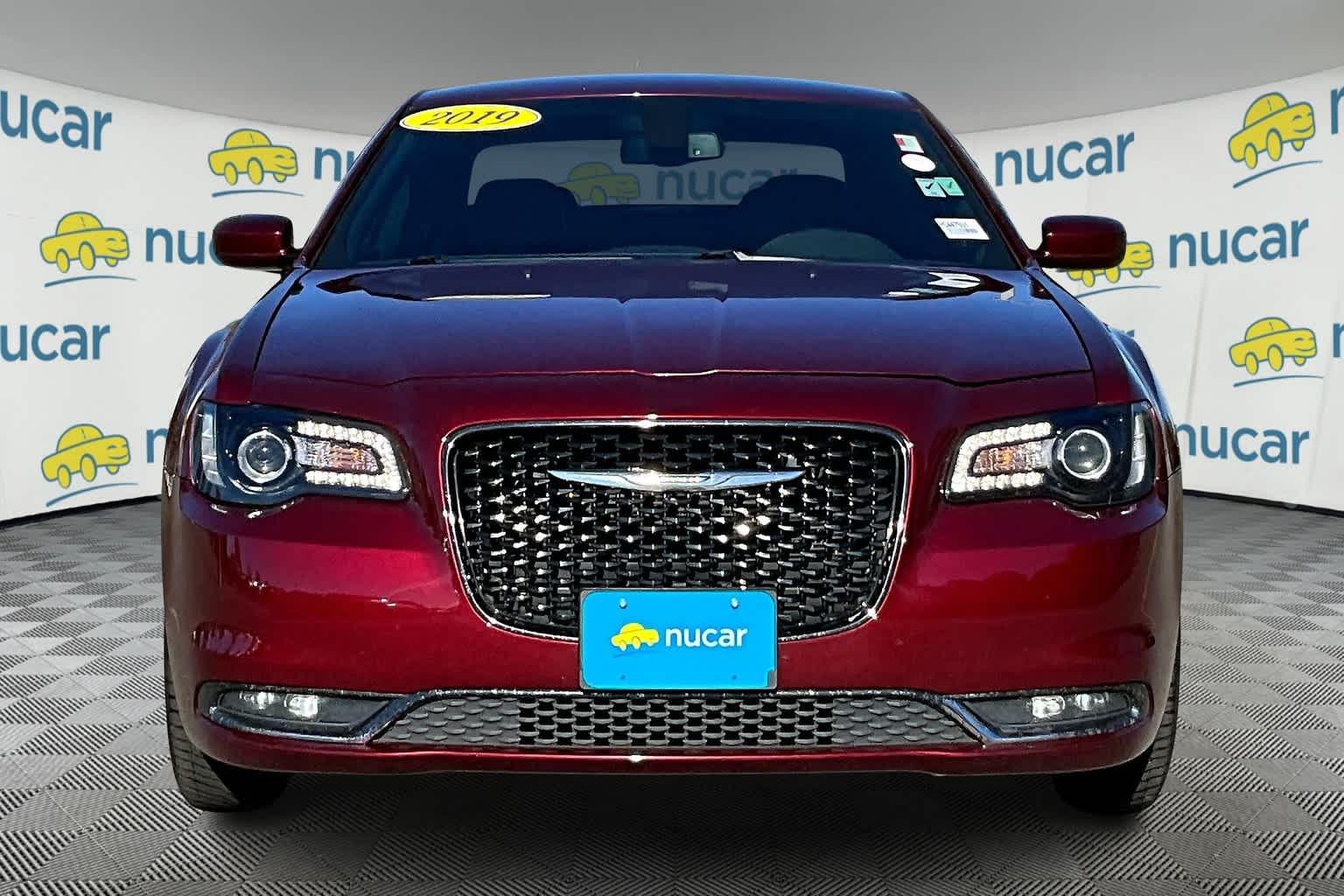 2019 Chrysler 300 300S - Photo 2