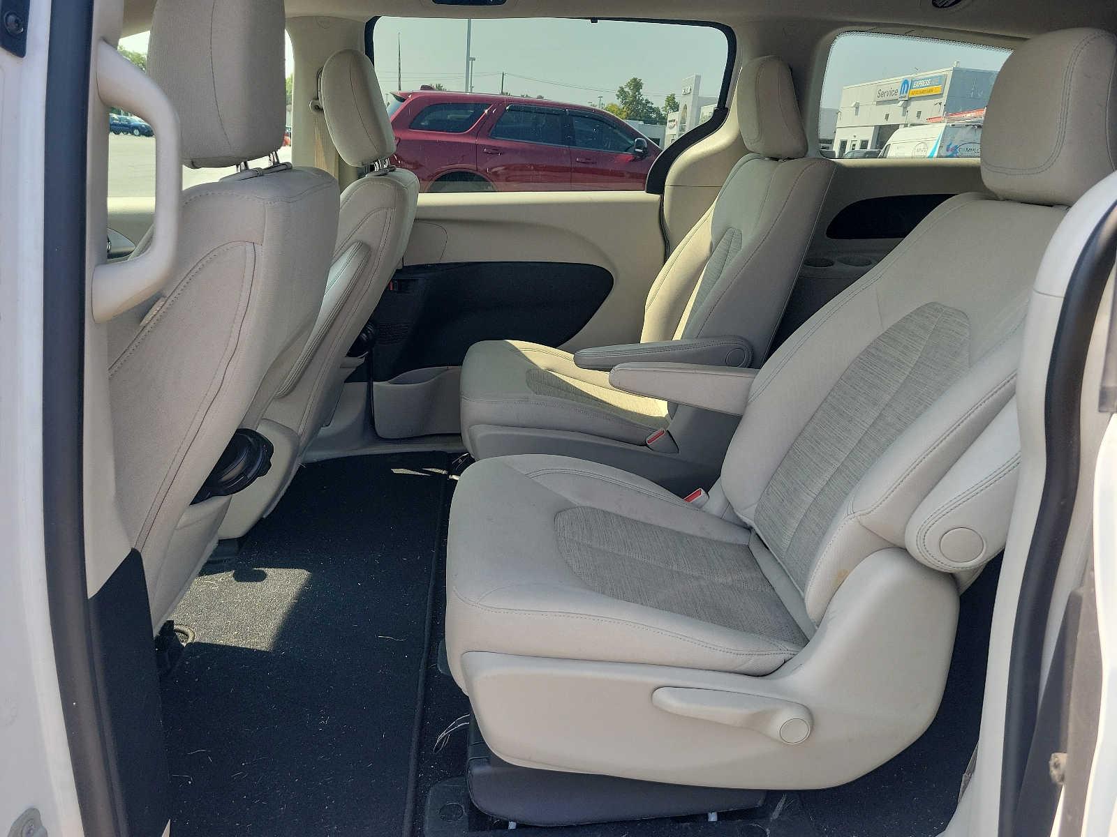 2019 Chrysler Pacifica Hybrid Touring Plus - Photo 10