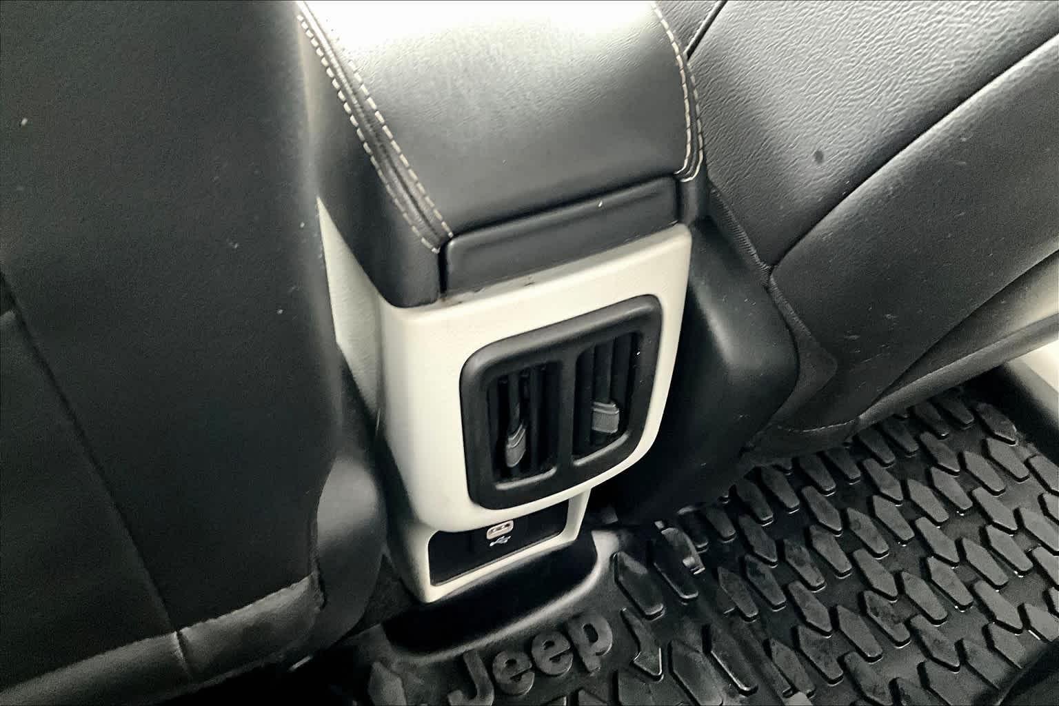 2021 Jeep Compass Latitude - Photo 28