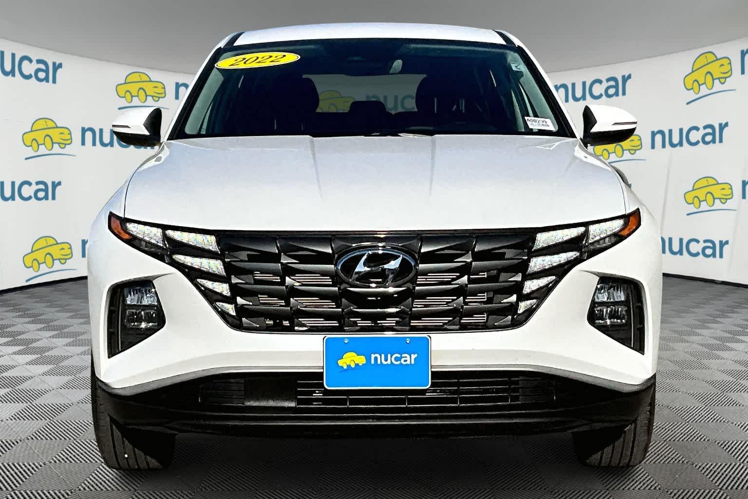 2022 Hyundai Tucson SE - Photo 2