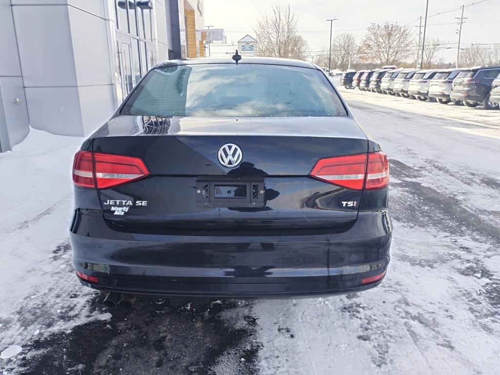 2015 Volkswagen Jetta 1.8T SE - Photo 3