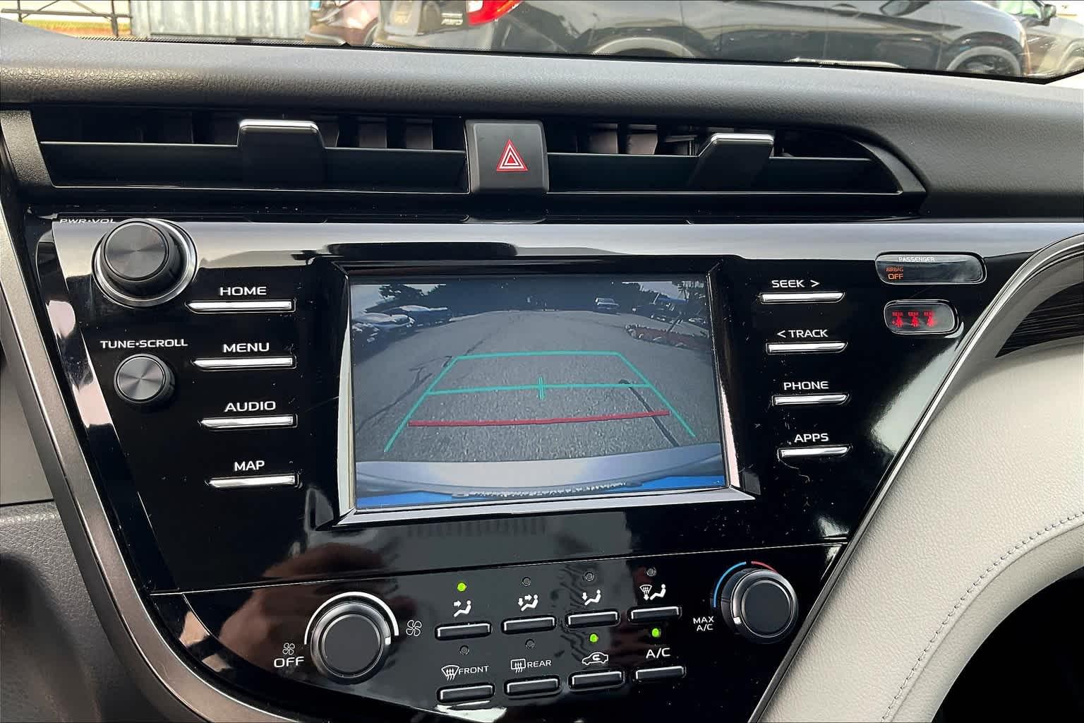 2019 Toyota Camry LE - Photo 26