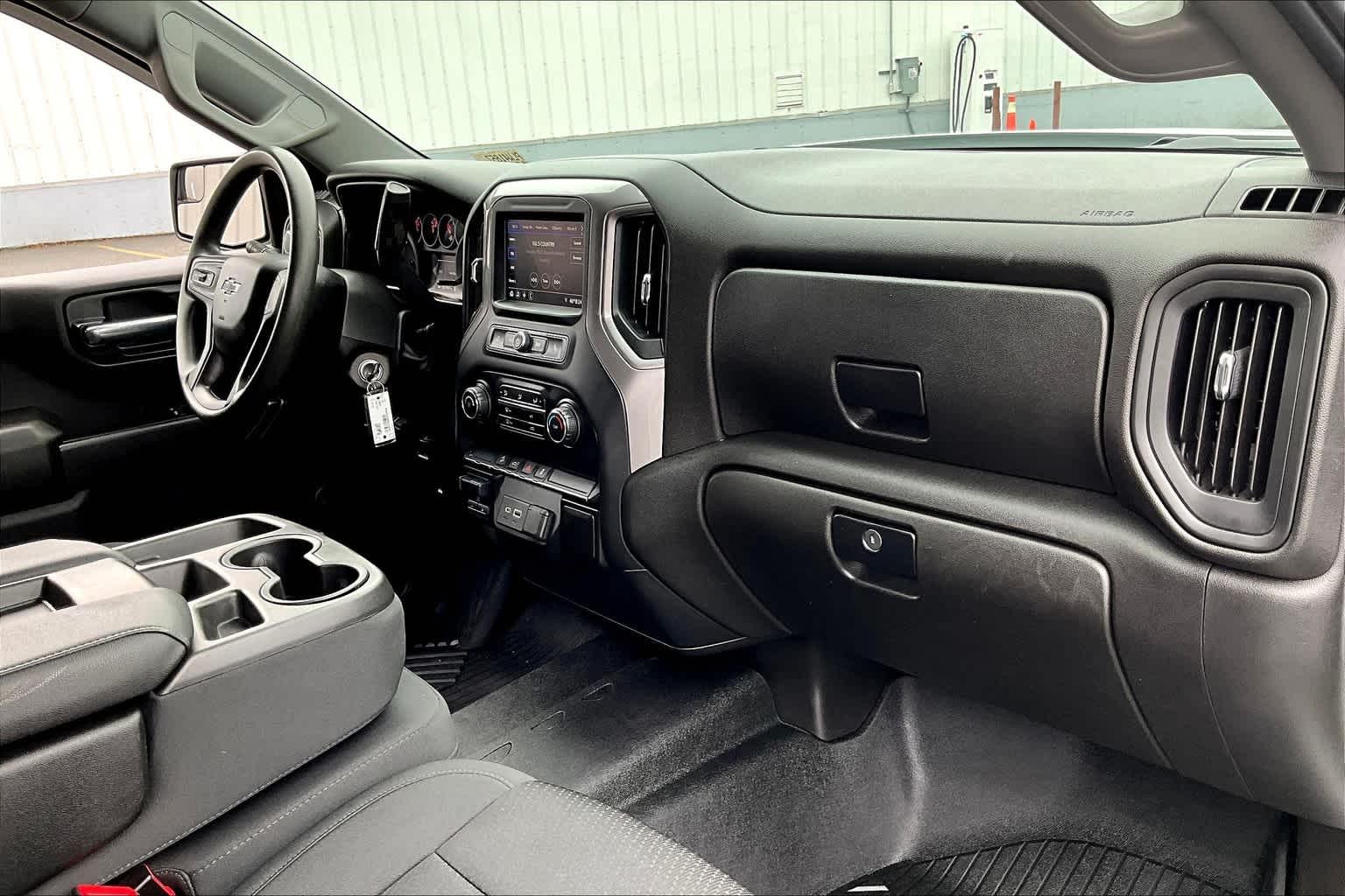 2021 Chevrolet Silverado 1500 Custom Trail Boss 4WD Crew Cab 147 - Photo 14