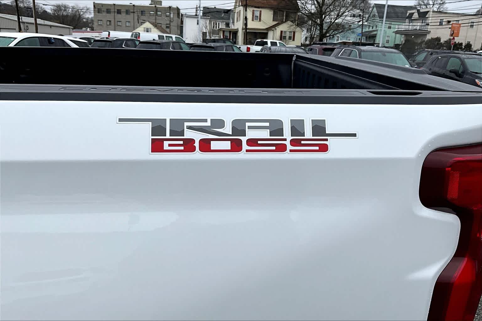 2021 Chevrolet Silverado 1500 Custom Trail Boss 4WD Crew Cab 147 - Photo 27