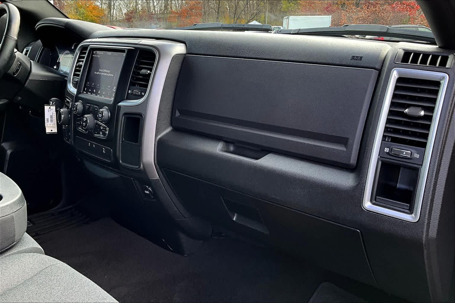 2022 Ram 1500 Classic Warlock 4x4 Quad Cab 64 Box - Photo 13