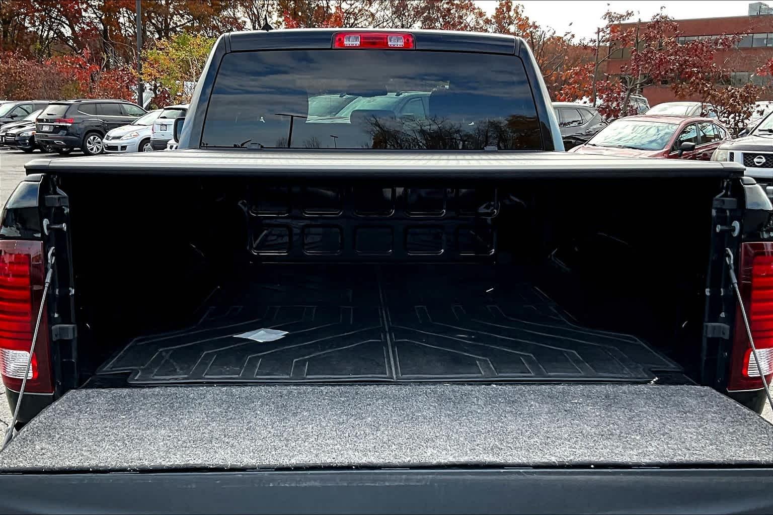 2022 Ram 1500 Classic Warlock 4x4 Quad Cab 64 Box - Photo 30