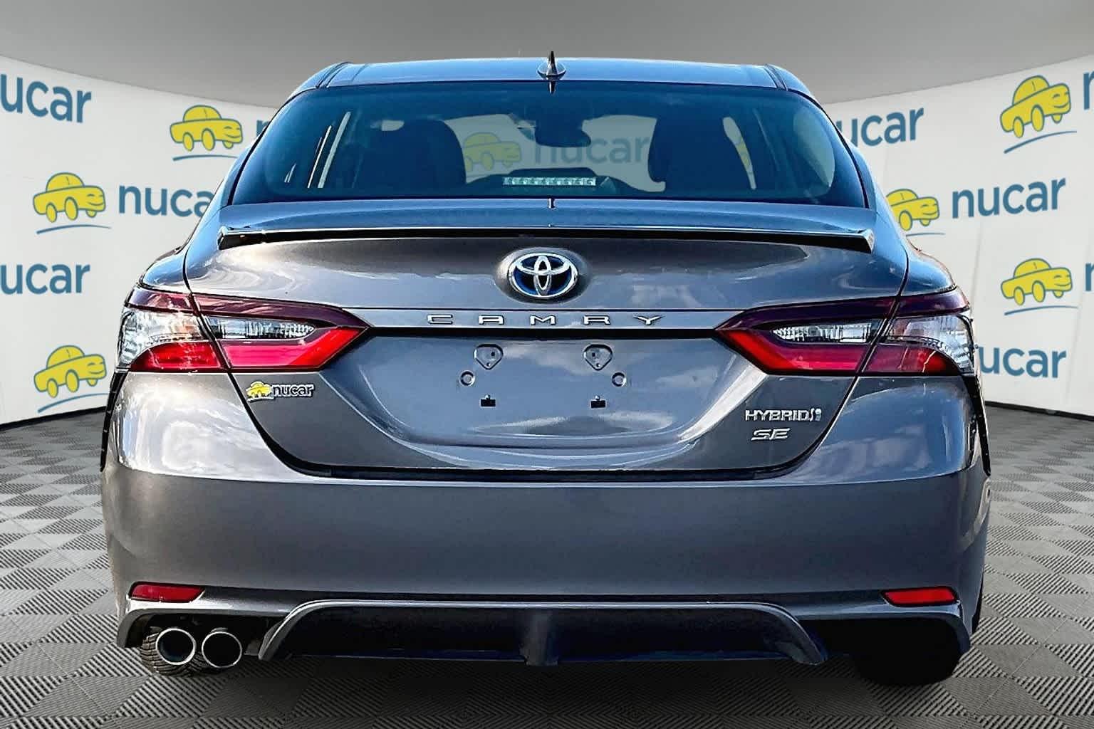 2022 Toyota Camry Hybrid SE - Photo 5