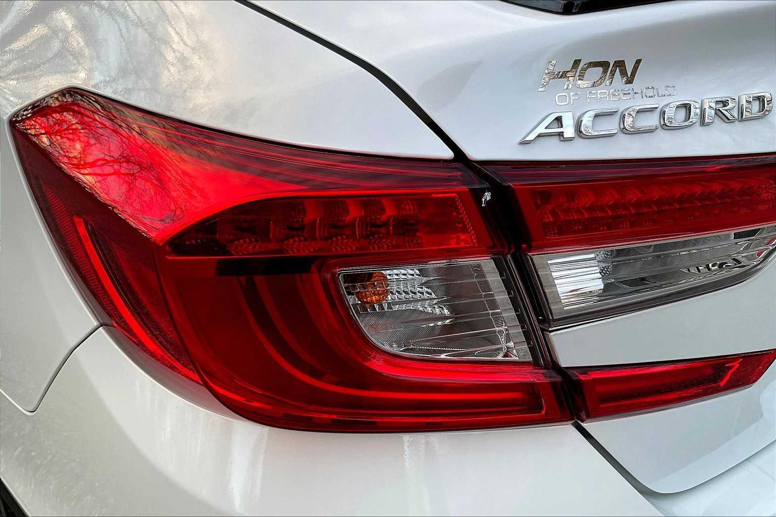 2022 Honda Accord Sport - Photo 30