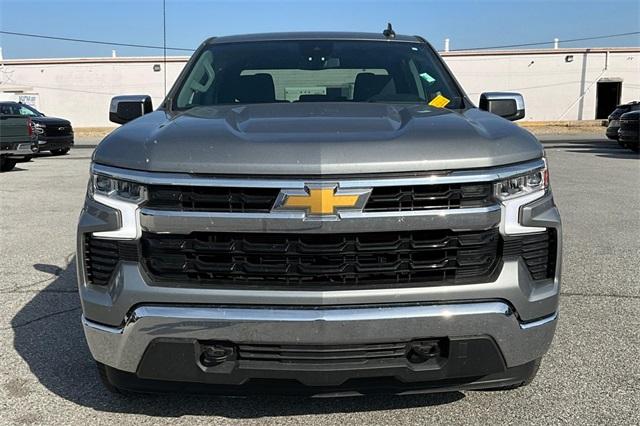 2023 Chevrolet Silverado 1500 LT - Photo 4