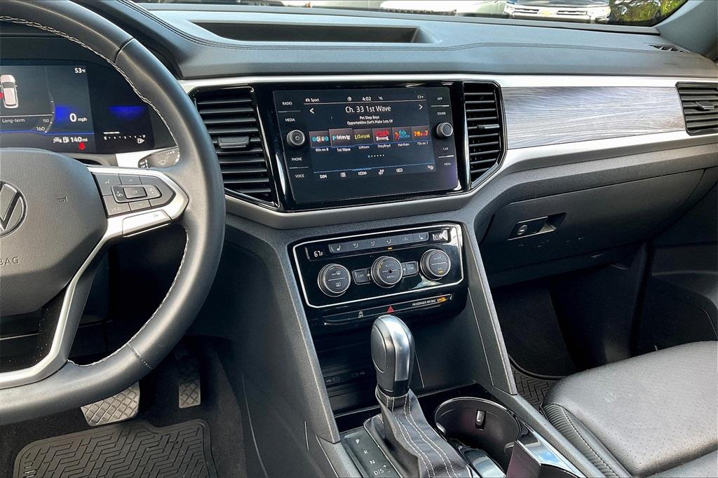 2022 Volkswagen Atlas Cross Sport 3.6L V6 SE w/Technology - Photo 17