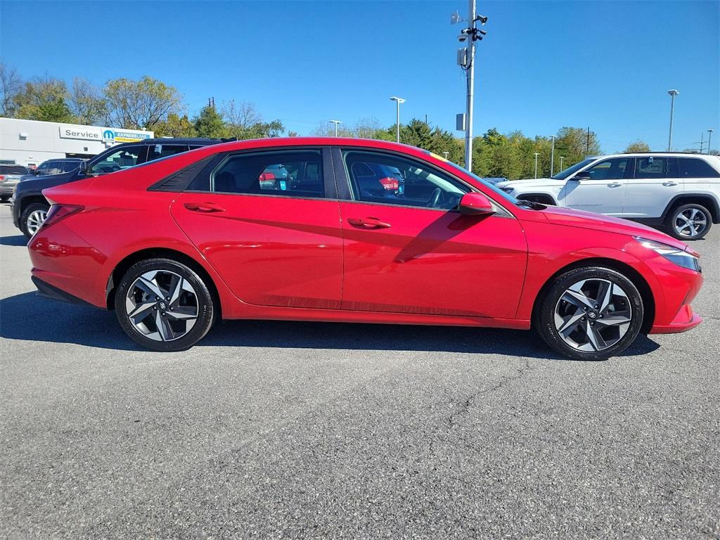 2023 Hyundai Elantra SEL - Photo 7