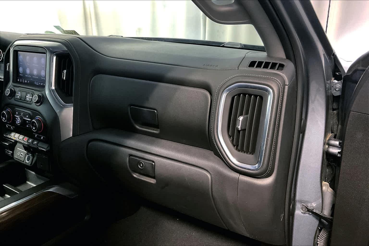 2021 Chevrolet Silverado 1500 RST 4WD Crew Cab 147 - Photo 13