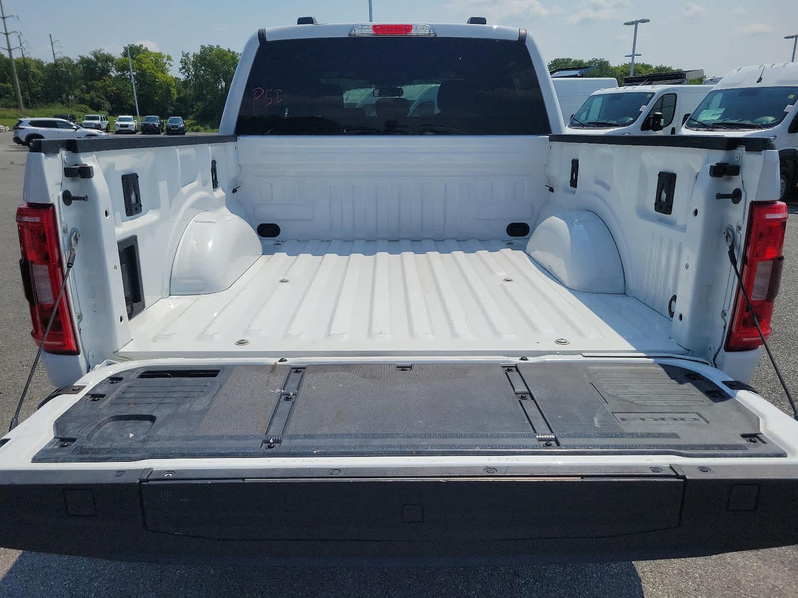 2021 Ford F-150 XLT 4WD SuperCrew 5.5 Box - Photo 25