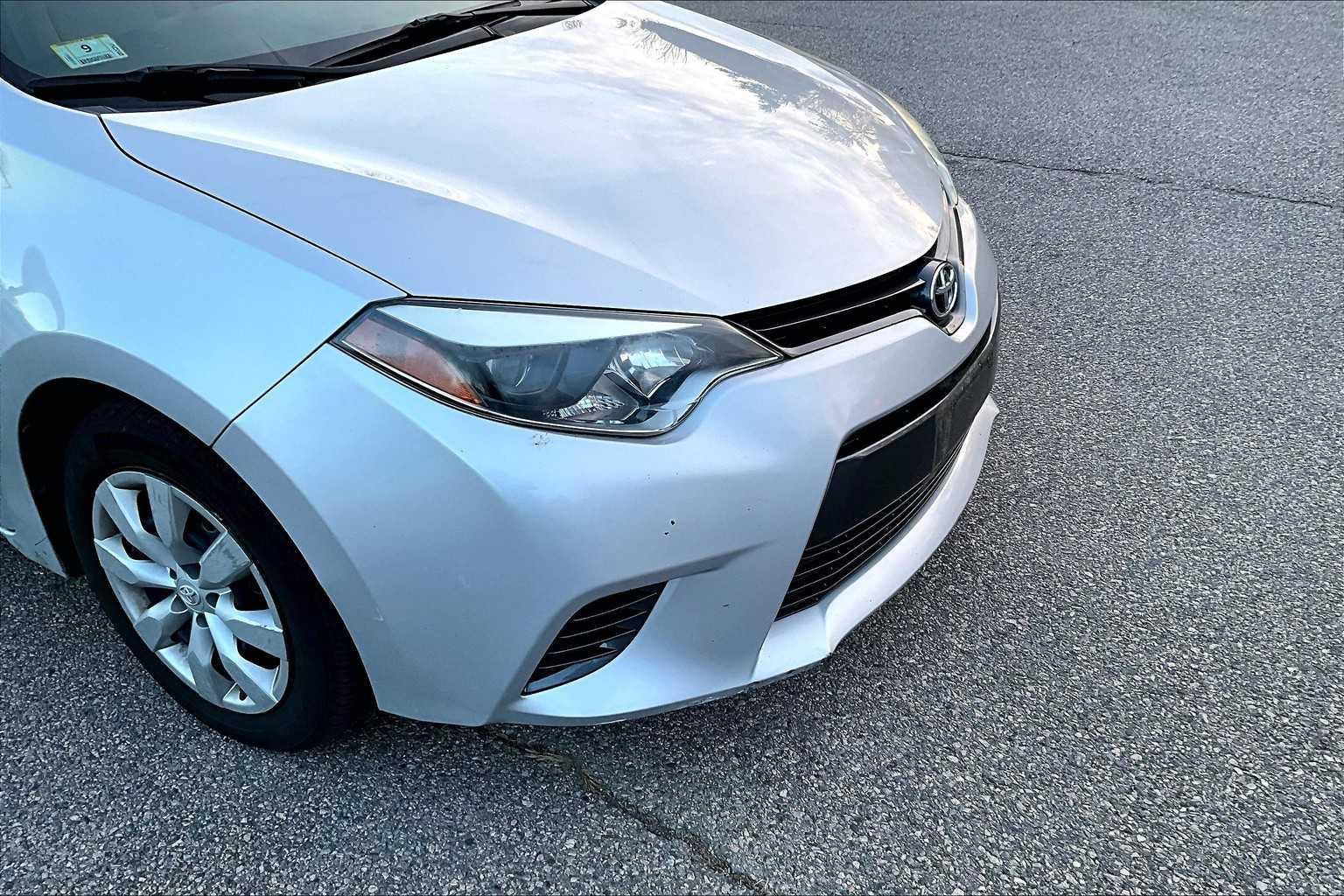 2015 Toyota Corolla LE - Photo 5