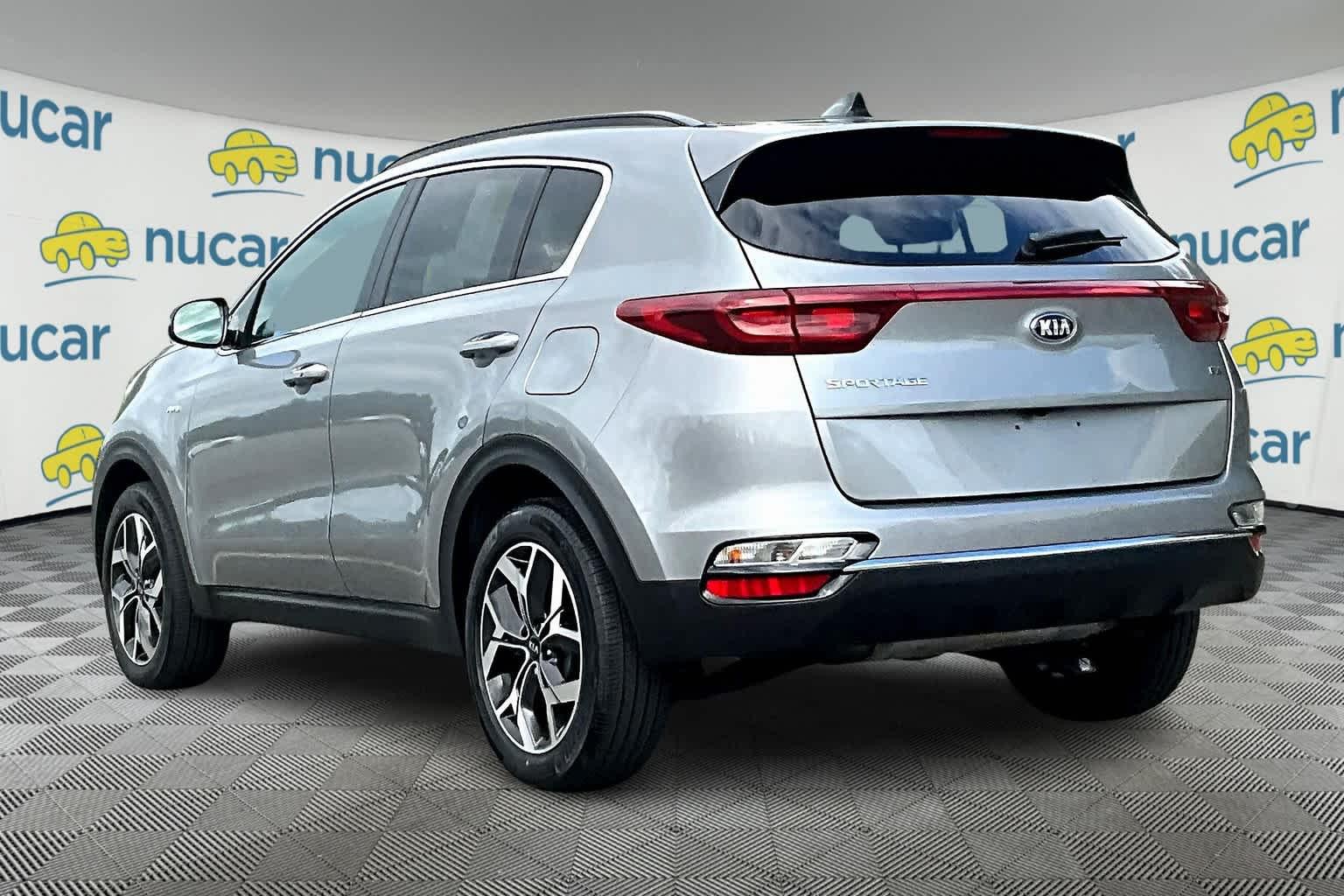 2022 Kia Sportage EX - Photo 4