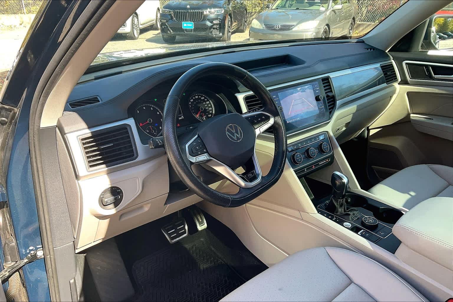 2021 Volkswagen Atlas 3.6L V6 SE w/Technology R-Line - Photo 8