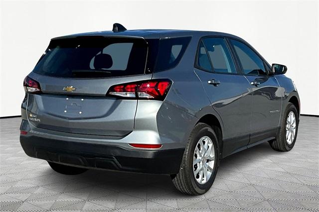 2024 Chevrolet Equinox LS - Photo 6