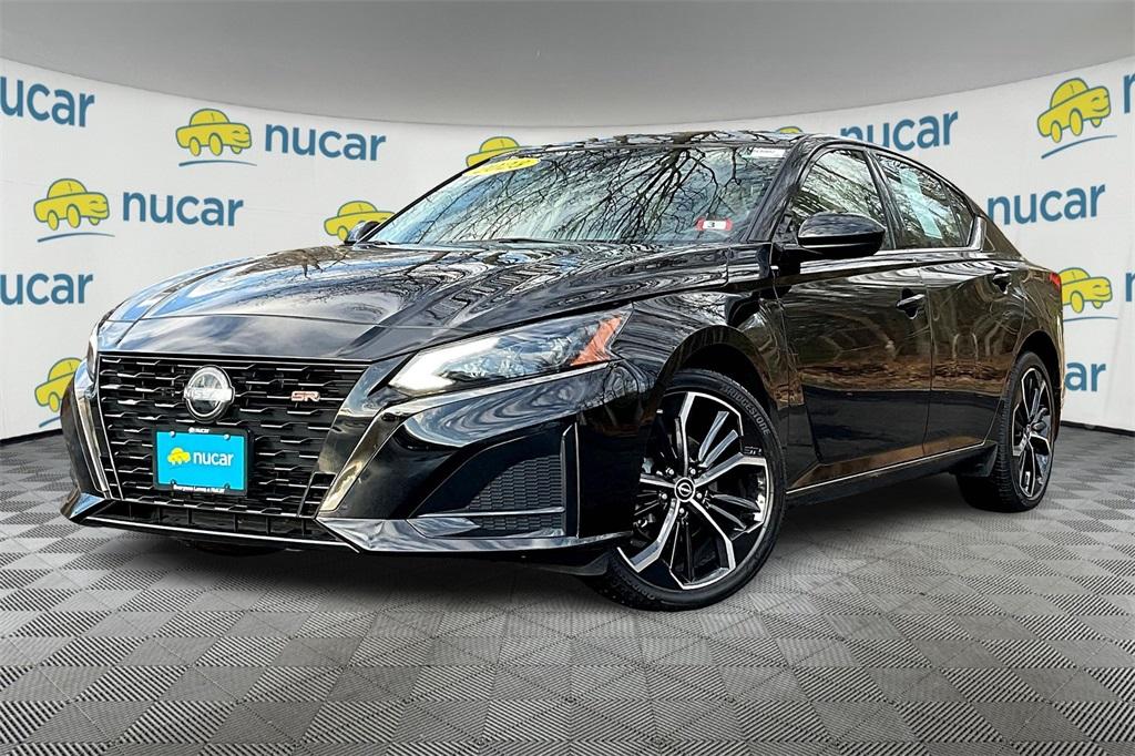 2023 Nissan Altima 2.5 SR - Photo 3