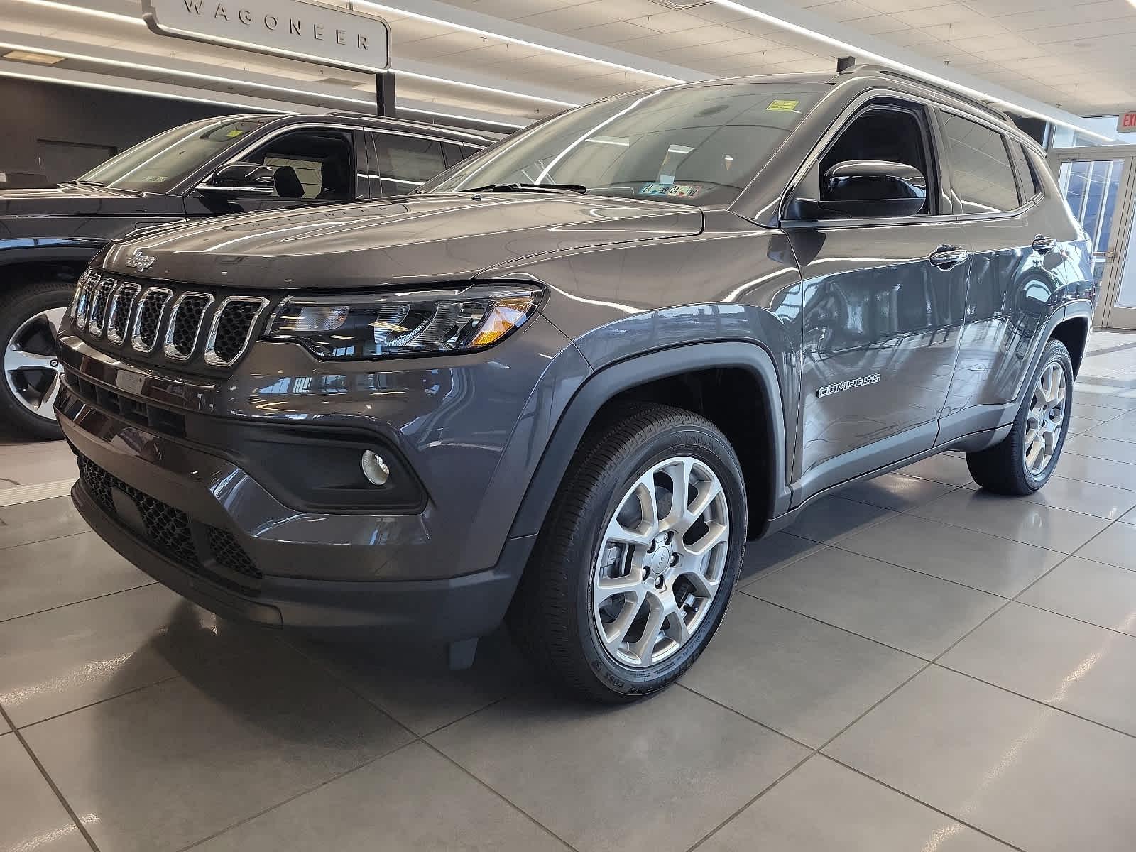 2024 Jeep Compass Latitude Lux - Photo 3