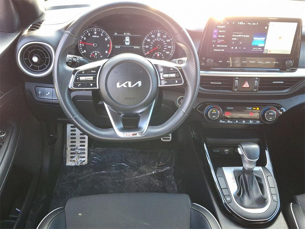 2023 Kia Forte GT-Line - Photo 11